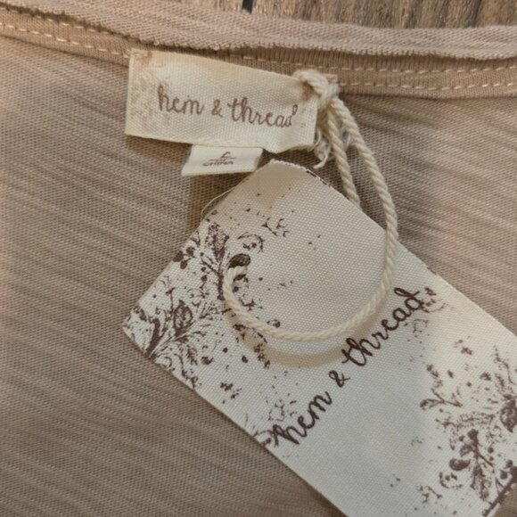 763.  NWT Hem & Thread Cream Tan Sleeveless Tank Top Blouse Shirt Size. L NEW - Picture 2 of 6
